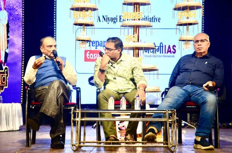 ‘हिंदी भाषेची सक्ती बिनडोक व कर्मदरिद्री