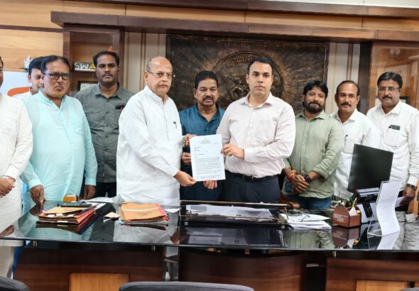 दिवाळीच्या दिवसात पुणेकरांना खड्ड्यात घालू नका ; माजी आमदार मोहन जोशी